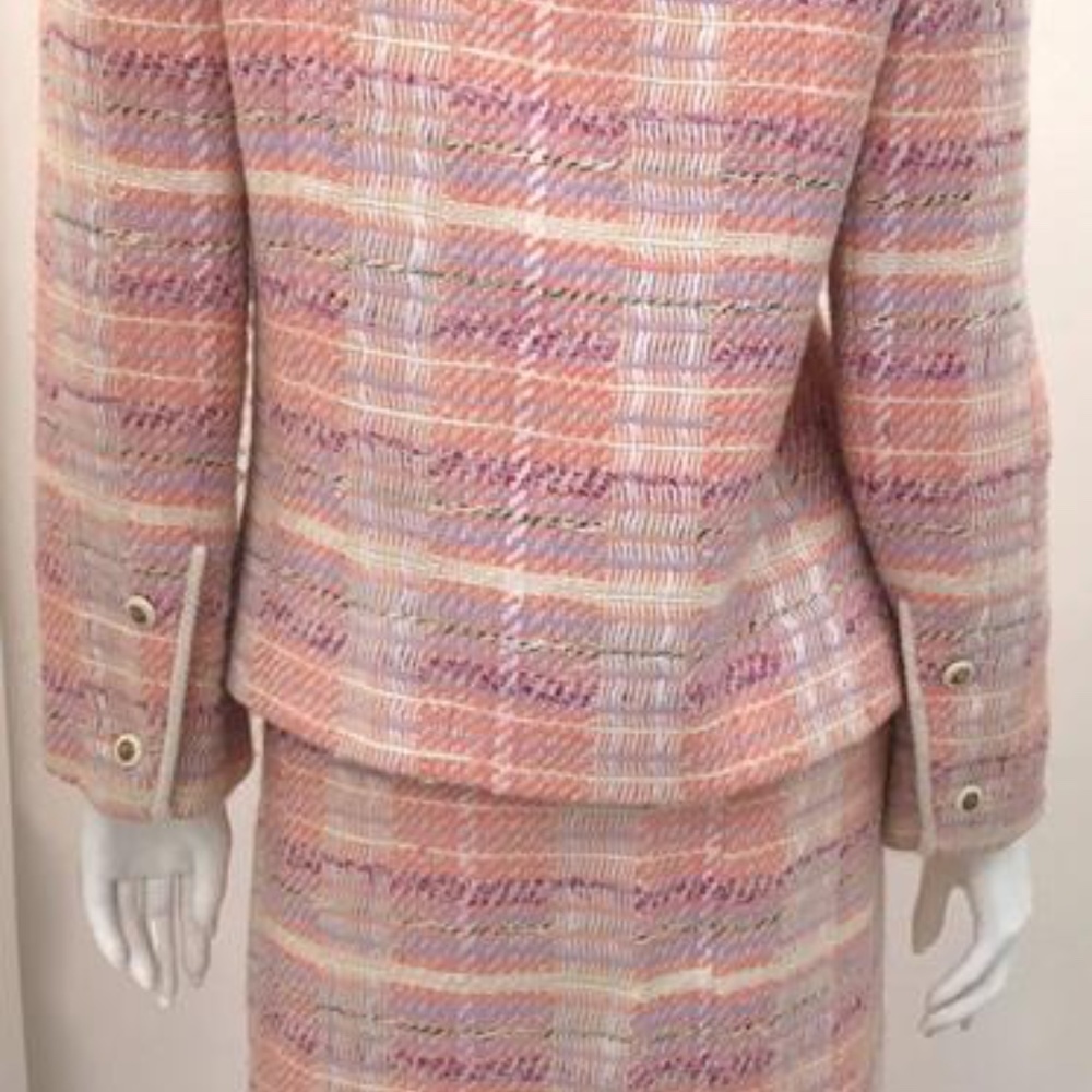 Vintage Chanel Creations Suit - Mint Condition - Picture 3 of 10